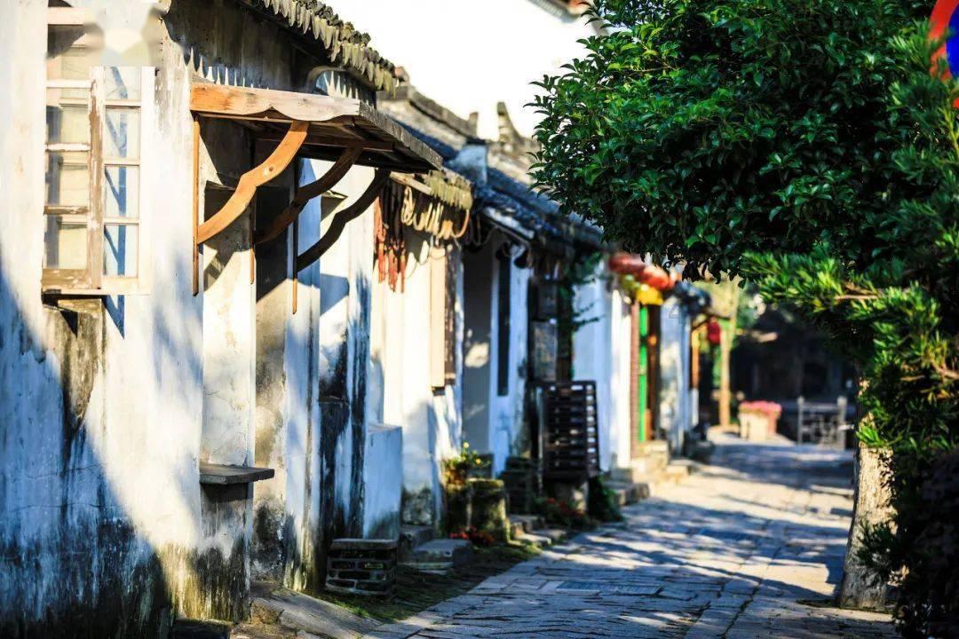 结婚前买的期房结婚后拿房产证算谁的 -法律知识游戏画面